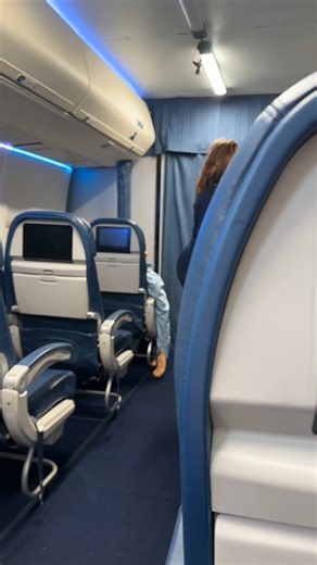 Flight attendant has enough of messy passengers 🎬 This video was produced by Network Media and Network Media Is So Dramatic | Lights Camera Action