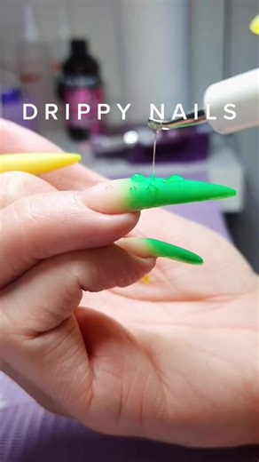 the drip is on 💯 this gel makes the best ones! #nailtechcheck #nailtok #nailtechtok #nailsamsterdam #amsterdamnails #doingmyownnails #doingmynails #drippynails #notpolish_nail #nailtechtok