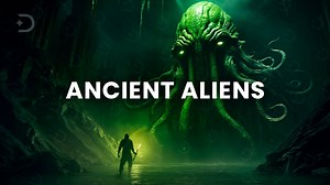 Humanity has been looking to the stars in search of extraterrestrial life, but we’ve found nothing yet. However, there are some researchers who believe we should be taking a closer look at our own planet for the possibility that an advanced alien civilization existed here on Earth before humans. While the idea of an alien species existing on Earth long before humans might sound far-fetched, there are many reasons why it could be a possibility. To add to that, several past advanced civilizations 