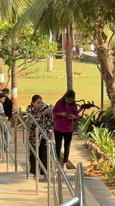 65K views · 799 reactions | Itni badi makdi ko mobile se maar rahi hai didi藍end miss mat karna️ #reelsviralfb #reelsfb #fypシ #bushmanpranks #viral #funny | BushMan Nikh | Facebook