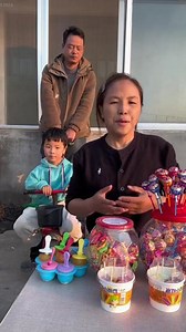 饼干姐姐怎么流口水了