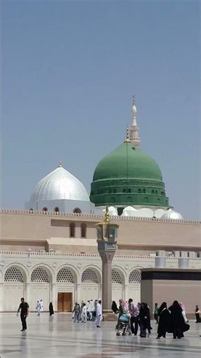 Ek main he nahi un par qurban zamana hai #naat #viral #millionviews #millionviewsclub #video