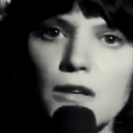 Mary MacGregor - Torn Between Two Lovers | Old