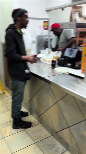 Somebody contact the owner of church’s on campbelton rd in Atlanta shut this mf down