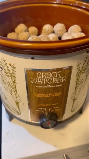 holiday meatballs in my nana’s 70s crockpot #recipe