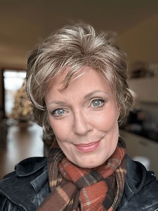 Jazz Wig by Jon Renau | Short & Layered