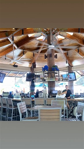 10232025 Lunch Break Reflection – Lucky Fish, Pompano Beach Pier, Florida in parsdise Antonio Alves FOLLOW Pompano Beach, Fl. Official LLC GROUPS • Pompano Beach, Fl • Palm Aire Residents Official • Palm Aire LGBTQ Community Sometimes, it’s not just the meal that makes the moment — it’s the smile that comes with it. Today’s visit brought the kind of energy that reminds me why this beach spot holds such a special place in The Journey. Sasha’s kindness, calm presence, and effortless smile turned a