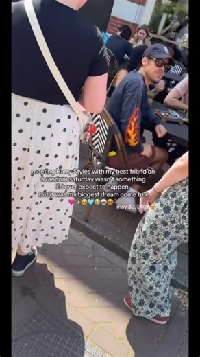 Harry Styles met a fan in Amsterdam today and signed an HS1 album - May 30, 2026