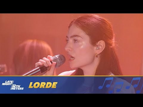 Lorde: Stoned at the Nail Salon