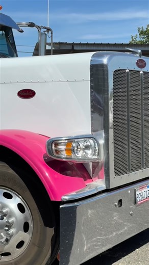 Keeping our yard stocked with truckloads of hay on a daily basis, all while providing 13 different options and prices for you to choose from!🚛🌾 • #hay #truckloads #varieties #hayanalysis #centralcoast #pasorobles #premierag | Premier Ag