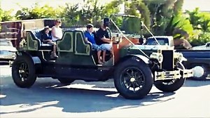 New York Testing its First Horseless e-Carriage