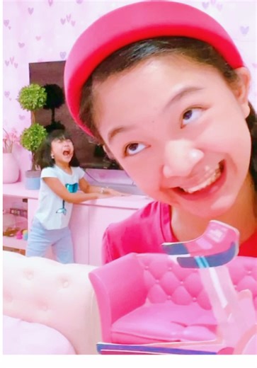 “I bought donuuuuuts…” #fyp | kaycee and rachel