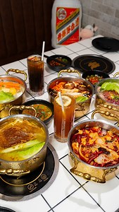 💡Lunch idea unlocked: 🔥$19.8 Mini Pot at Master Cow Hot Pot! 5 bold flavours, one solid lunch decision. 🐮 Beefy Pot 🥩 Satay Beef 🦐 Seafood 🌶 Spicy Fish 🍅 Tomato Mushroom $19.8 gets you soup, toppings, noodles, and happiness. 🤩Lunchtime only @Master Cow Hot Pot 📍Master Cow Hot Pot | Shop 16/123 Liverpool St, World Square, Sydney Best winter food selection #mastercowhotpot #mastercowhotpotsydney #sydney #sydneylife #sydneychinesefood #hotpot #beef #seafood #lunch | Master Cow Hot Pot