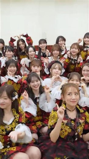 【AKB48TikTok】紅白 レジェンド卒業生のみなさんとスーパーヒットメドレーを披露❤️🤍 2️⃣0️⃣年間の歴史が詰まったステージ🎤🪩 #AKB48