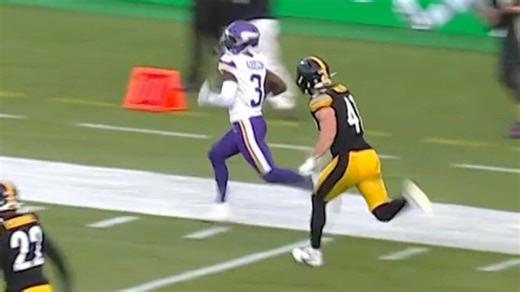 Can't-Miss Play: 81 YARDS! Carson Wentz Finds Jordan Addison For Long Gain