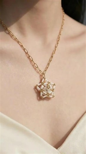 Easy Beaded Star Necklace | Gold Chain + Tube Bead Star Pendant DIY #jewelrymaking #diy