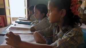 Video Stok Young Indian Asian School Girls Children (100% Tanpa Royalti) 1088899097 | Shutterstock