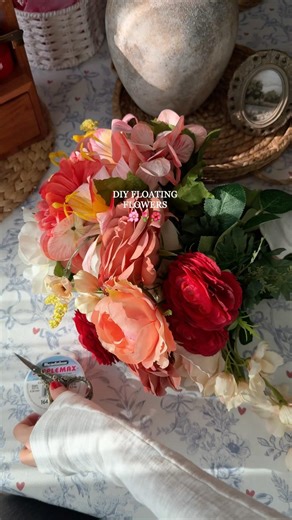 DIY floating flowers