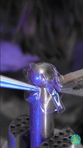 Anda tidak akan percaya apa yang dia ciptakan dari logam murni 😍