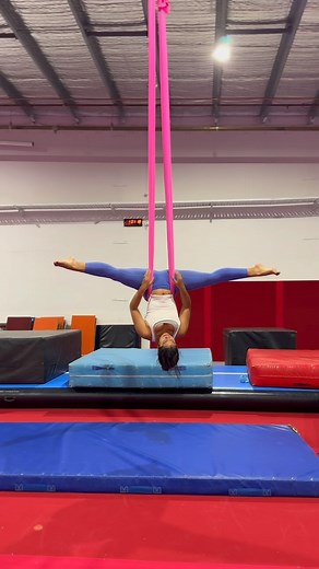 21K views · 1K reactions | A bit rusty on the silks but hey sis can do a backflip on the tramp cheeeee ☝露‍♂️#samoanaerialist #ripbody | Haylani Kuruppu | Facebook