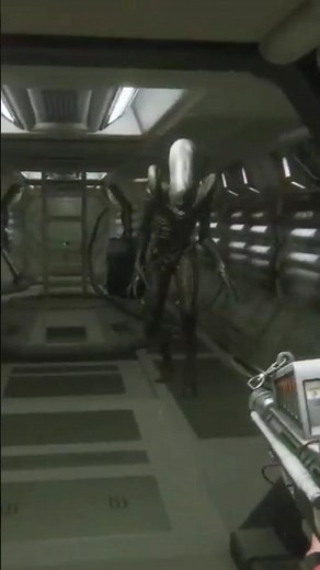 Alien:Isolation #funny #gaming #funnymoments #alien #alienisolation #shorts #glitch #bug