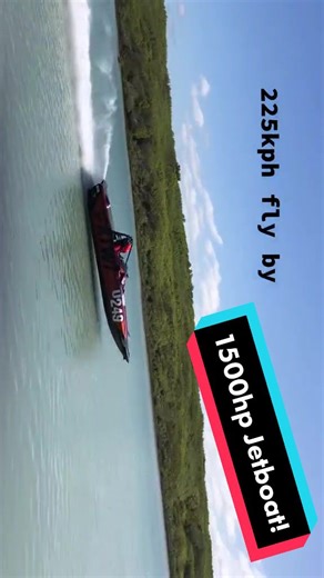 1500hp Gas turbine jetboat fly by! Attack Marine tunnel hull. #ATTACK #jetboating #riverrat #jetboat #adventure #purenz #race #jeta1 #generalelectric