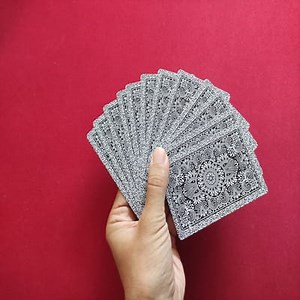 Cómo hacer Trucos de Magia con Baraja Española ▷ Explicados y Fáciles