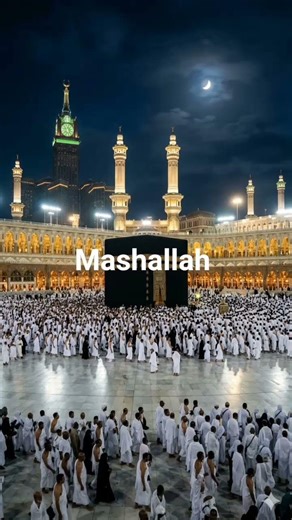 “The beauty of the Kaaba brings peace to the soul.”#HeartTouching#Makkah#Islamic