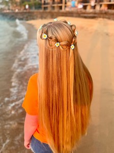 We did this cute braided flower crown while we watched the sunset on the beach last night! 👑🌺🌊🐚 I linked the flower clips and the products we brought with us here: https://liketk.it/5qbdt (affiliate) #hairstyle #hair #hairtutorial #fblifestyle #flower #beach #easyhairstyles #hawaii #ocean #fbreelsfypシ゚ #longhair #hairinspo #hairideas #girlmom #braids #travel #vacation #braidstyles #trendinghair #fbreel #schoolhairstyles #motherdaughter #hotd | Paisley’s Petals