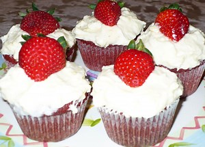 Paula Deen's recipe for Red Velvet Cupcakes with cream cheese frosting makes a special treat for Valentine's Day