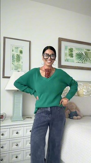 Turn a necktie into a stunning necklace in seconds! Quick, easy & trendy DIY! #StyleHack #DIYFashion