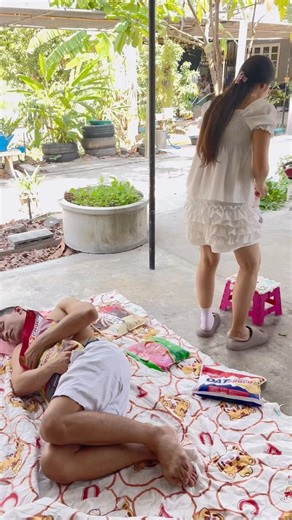 ใครแอบมอง #watdifern #funny #youtubeshorts #หวัดดีเฟิร์น #shots #pov