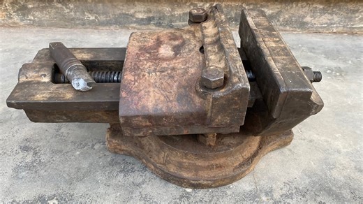 How to Repair Broken Handle of a 6-Inch Bench Vice #Benchvice #Broken #shaft | Storytime