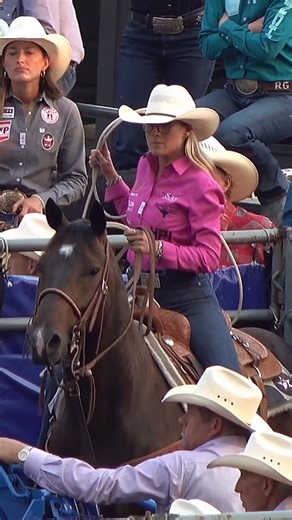 Outlaw Echos on Instagram: "The smile says it all! Aspen Miller snaps one off in 2.7 seconds to win round on in Puyallup. @aspen._skye"