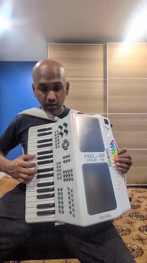 Merry Christmas Accordion Performance of Jingle Bells