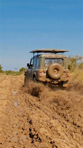 Is car ki off-roading ke bare main aap kya bologe #shorts #viralshort #viralthumbnail