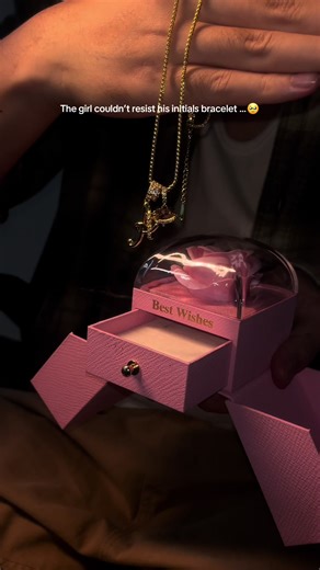 Thoughtful Gift Ideas for Your Girlfriend