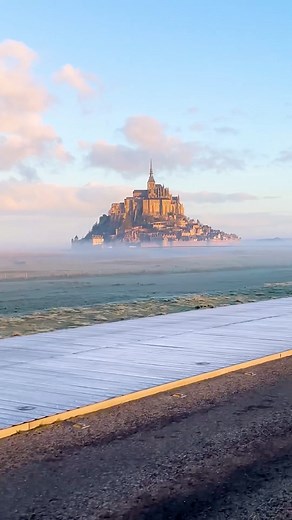 BEAUTIFUL DESTINATIONS on Instagram: "The magnificent Mont-Saint-Michel via @laminesakho. 🤩 There’s nothing quite like this medieval monastery that arises from the bay like an other-worldly apparition. With a rich history, magnificent structures, and an ambiance for exploration, Mont-Saint-Michel is what dream destinations are made of! 🇫🇷 Have you ticked off this destination from your bucket list yet? 🏰 📽 @laminesakho 📍 Mont-Saint-Michel, France 🎶 Hymn to the sea - Sarah Cothran Cover"