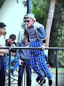 OLD MAN STREET WORKOUT PRANK #gym #prank #funny