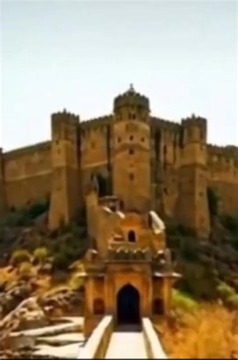 Unravel the mysteries of Taragarh Fortress : an awe-inspiring 14th-century edifice