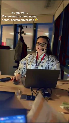 Birou: Merg la birou pentru priveliște!