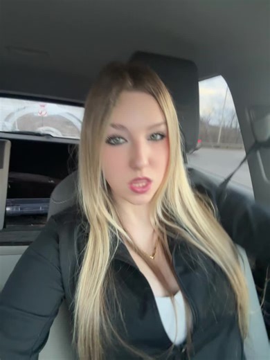 her??#fyppppppppppppppppppppppp #blowthisup #loveyousomuchithurts