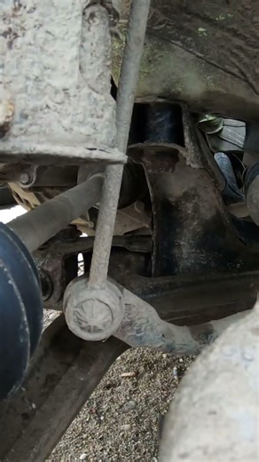 cut the anti-roll bar with the angle grinder #sparks #mechanic #rusted #cut #tutorial #howto #work