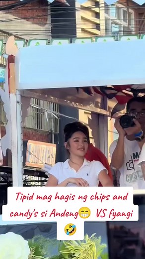 Andrea vs Fyangi: Chipsa Throwing Challenge!