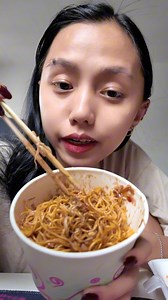fried noodles with siomai 🤤 | Kleng