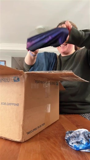 Surprise mom box unboxing !! #surprisebox