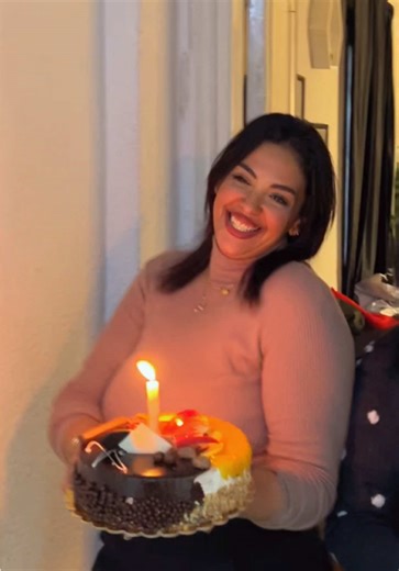 فيديوهات أنشأها Mayar Aaref Makeup Artist (@mayaraaref) باستخدام original sound - United Studios Plus