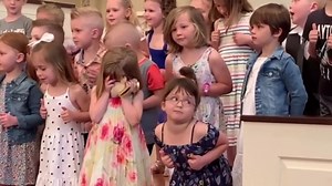 Sometimes you just have to dance like no one is watching... 🎵 5-year-old Lily made quite an impression at her preschool graduation in southern Ohio! https://bit.ly/2JvkCP3 | WHIO