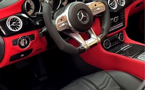 奔驰cls内饰改装翻新升级黑红搭配，座椅翻新，汽车真皮座椅，门板包皮，仪表台包皮，顶棚翻毛皮，汽车星空顶，奔驰内饰改装，奔驰cls内饰，汽车内饰分享