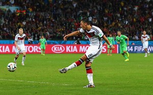 (Video) Germany 2-1 Algeria: 2014 World Cup Highlights | CaughtOffside